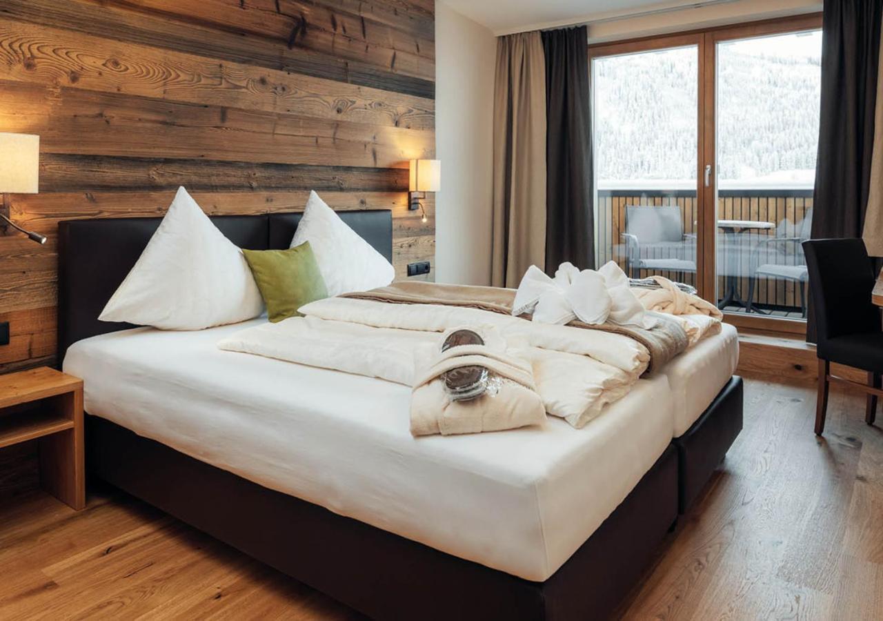 Hotel Garni Alpenjuwel Residenz แซร์เฟาส์ ห้อง รูปภาพ