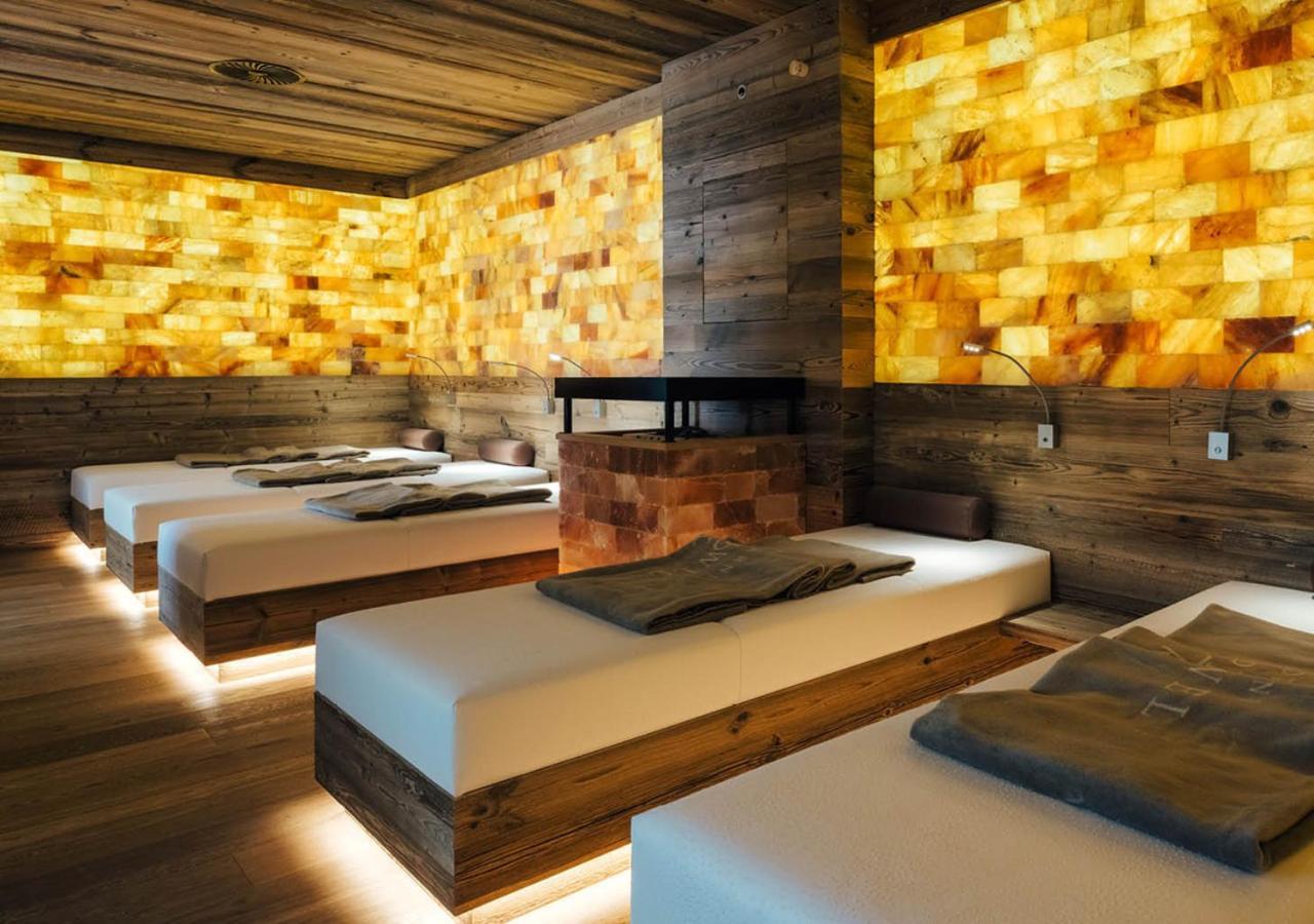 Hotel Garni Alpenjuwel Residenz แซร์เฟาส์ ภายนอก รูปภาพ
